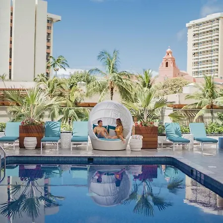 Outrigger Waikiki Beachcomber Hotel
